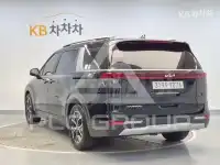 2023 KIA Carnival
