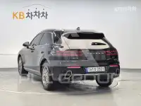 2023 Genesis GV70