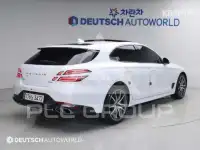 2023 Genesis G70