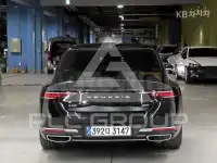 2023 Genesis G90