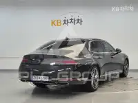 2023 Genesis G90
