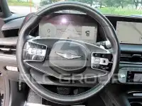 2023 Genesis G90