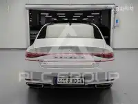 2023 Genesis G90