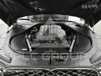 2023 Genesis G90