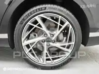 2023 Genesis G90