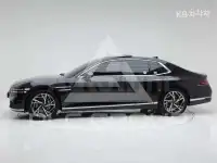 2023 Genesis G90