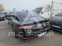2023 Genesis G90