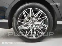 2023 Genesis G90