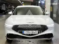 2023 Genesis G90