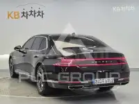 2023 Genesis G90