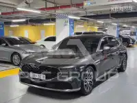 2023 Genesis G90