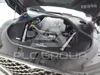 2023 Genesis G90