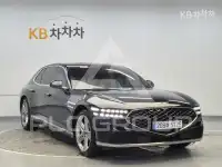 2023 Genesis G90