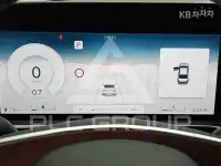 2023 Genesis G90