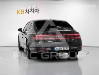 2023 Genesis G90