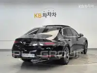 2023 Genesis G90