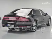 2023 Genesis G90