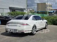 2023 Genesis G90