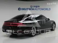 2023 Genesis G90
