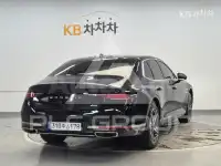 2023 Genesis G90