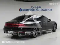 2023 Genesis G90