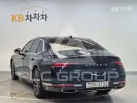 2023 Genesis G90