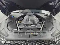 2023 Genesis G90