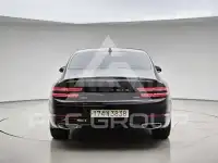 2023 Genesis G80