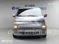 2023 Hyundai Staria