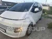 2023 Hyundai Staria