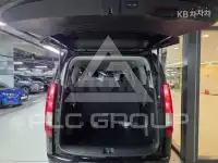 2023 Hyundai Staria