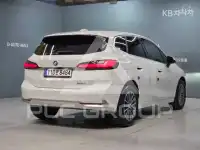 2024 BMW 218
