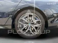 2024 BMW 523