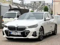 2024 BMW 523
