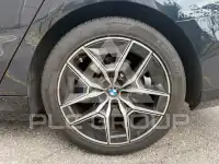 2024 BMW 523