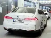 2024 BMW 523