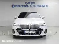 2024 BMW 523