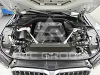 2024 BMW 523