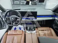 2024 BMW 523