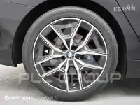 2024 BMW 523