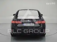 2024 BMW 523
