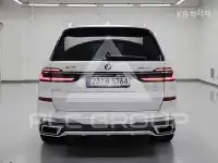 2024 BMW X7