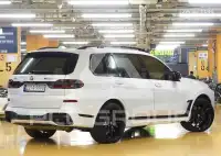 2024 BMW X7