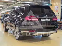 2024 BMW X7
