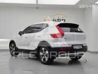 2024 Volvo XC40