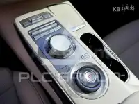 2024 Genesis GV70