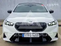 2025 BMW M1