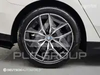 2025 BMW 523