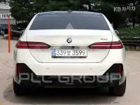 2025 BMW 523