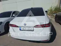 2025 BMW 523